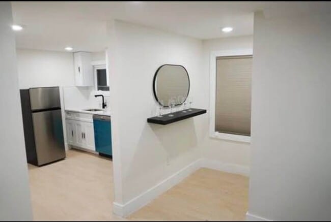 Photo - 466 Avon Ave Unit 3