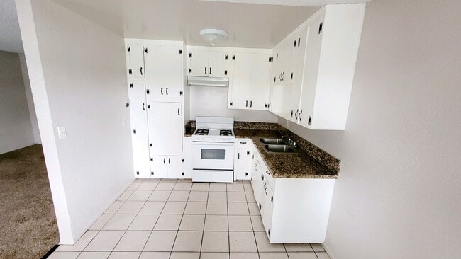Photo - 1210 W Stoneridge Ct Unit #19