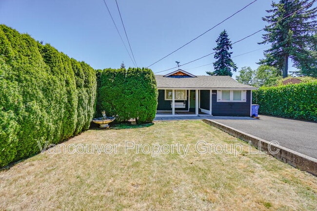 Photo - 2530 SW 6th Ave House