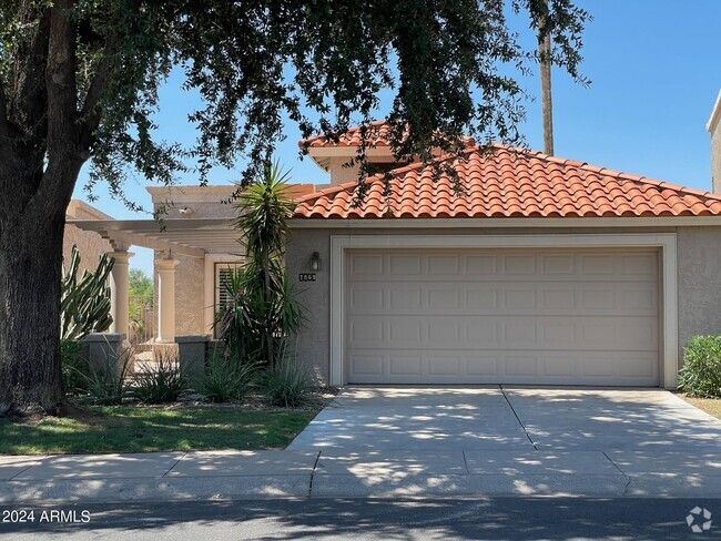 Building Photo - 7869 E Horseshoe Ln Rental