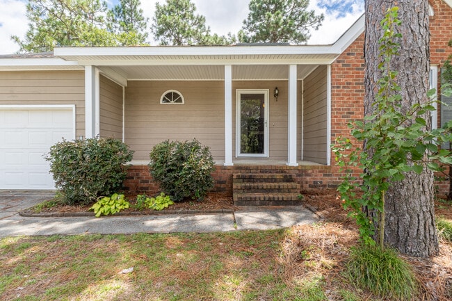 Photo - 622 Ridgefield Dr