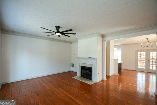 Photo - 5460 Hampton Ct