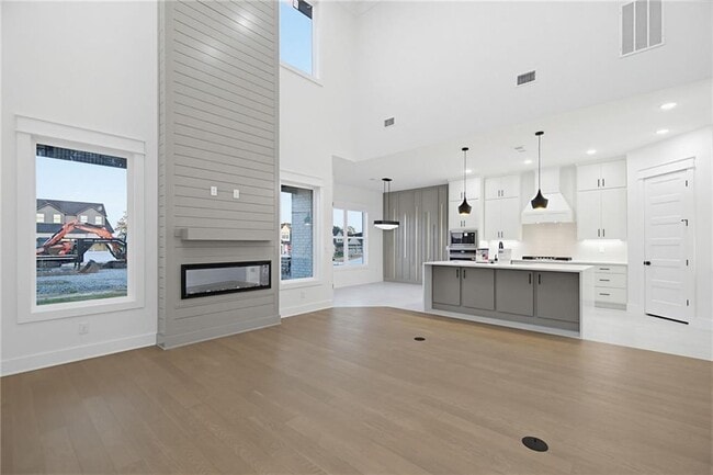 Photo - 431 Hedge Dr