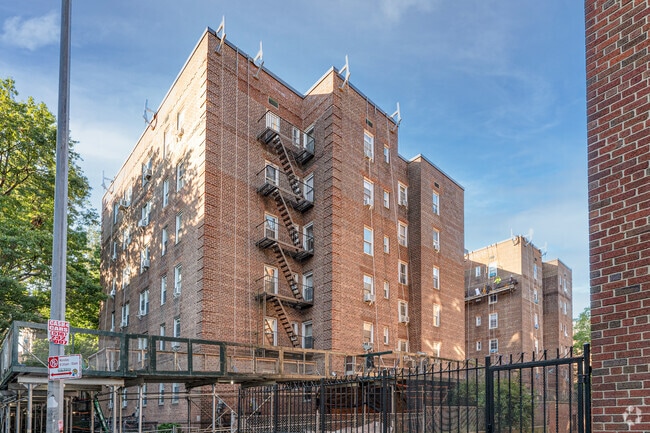 35-38 75th St - Gardens at 75th Street
