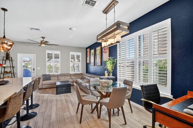 Photo - 2829 Bard St
