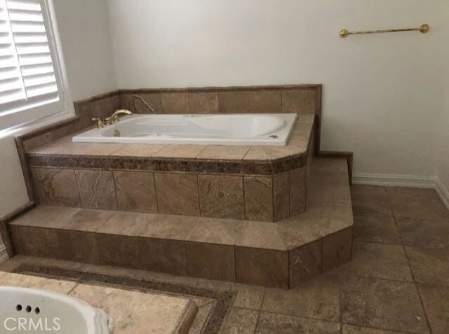 16877 Orangecrest Ct