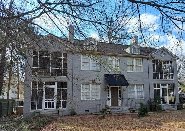 Building Photo - 906 E Fairview Ave Unit 906