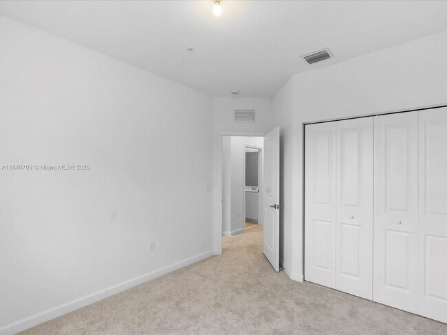 Photo - 106 SW 184th Ave