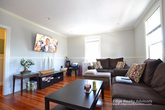 Photo - 63 Bigelow St