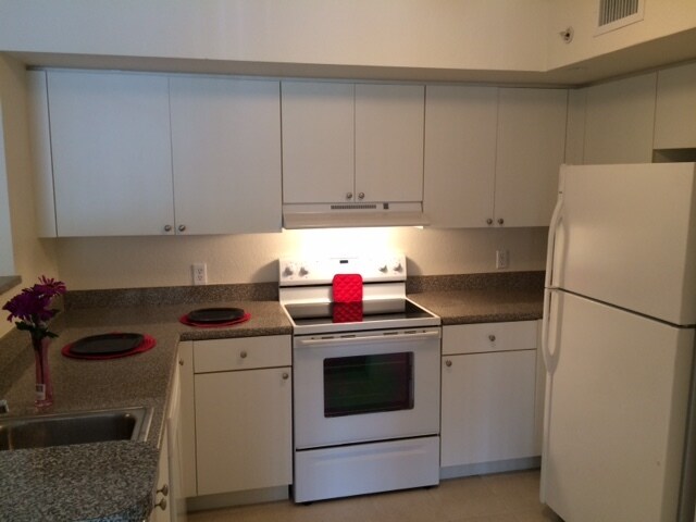 Photo - 13800 NE 3rd Ct