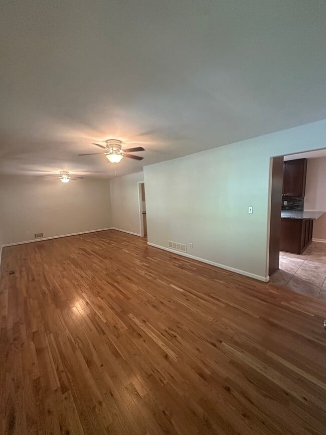 Photo - 1010 Green Valley Rd SW
