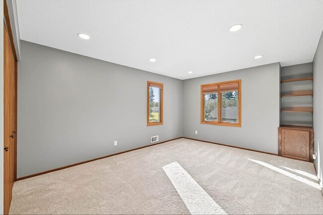 Photo - 4682 Lenore Ln