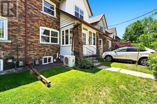 Photo - 289 Wolverleigh Blvd