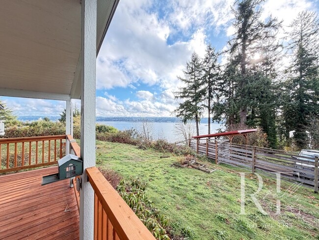 Building Photo - Newer Home with Water Views on D Street – Available Now!