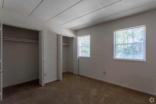 1 Br, 1 Ba - 650 SF