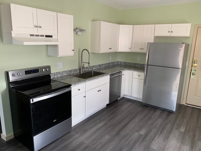 Building Photo - 191 Main St Unit Apt 3