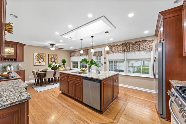 Photo - 5S300 Tuthill Rd