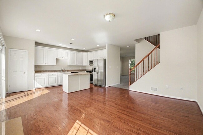 Photo - 1114 Ellis Ave
