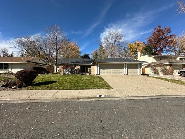 Photo - Spacious 4-Bedroom Home off Lakeside Drive