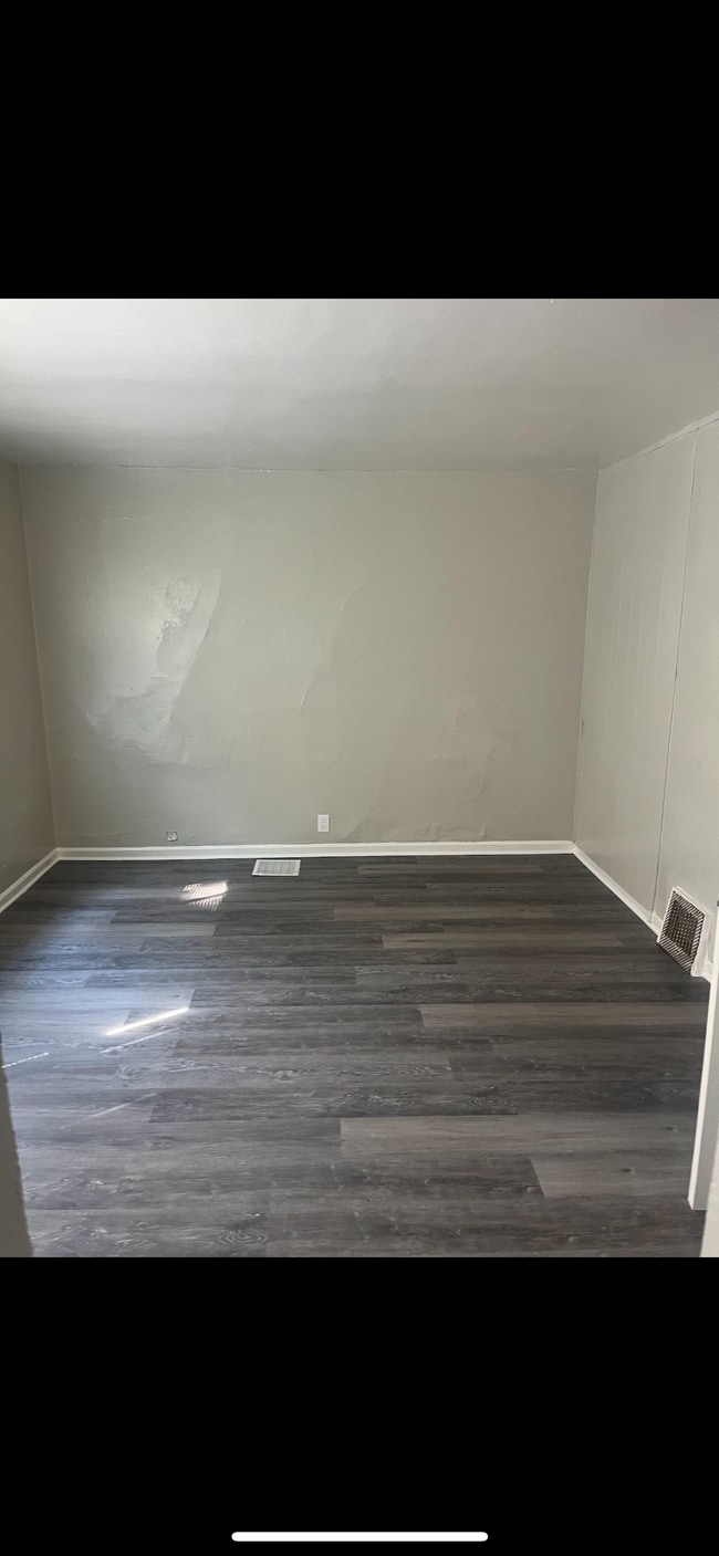 Photo - 126 W Center St