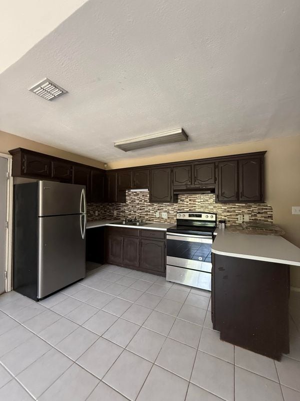 Photo - 1800 Oasis Dr Unidad 102