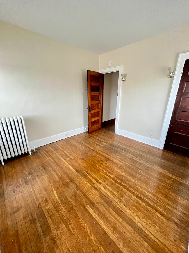 Photo - 1451 Hertel Ave Unit 1