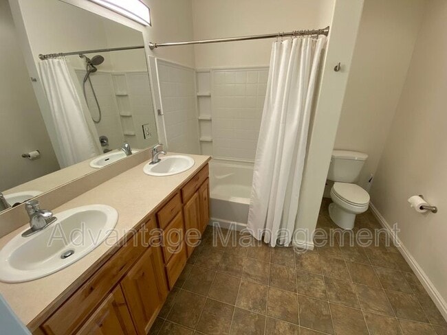 Photo - 1077 Canyon Meadow Dr Unit Apt 4