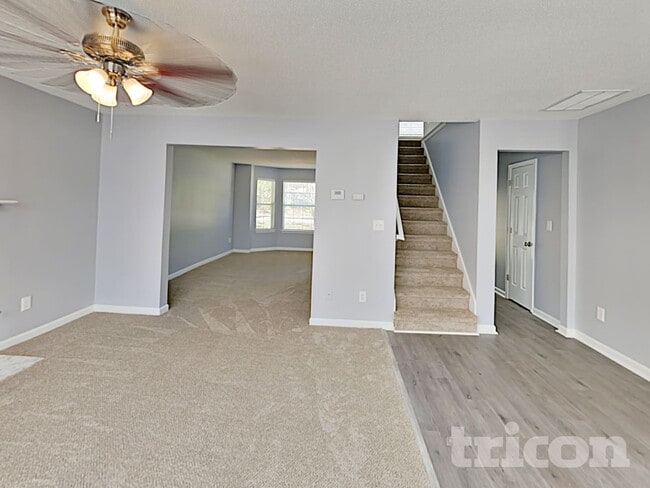 Photo - 5325 Rolling Meadow Dr SW