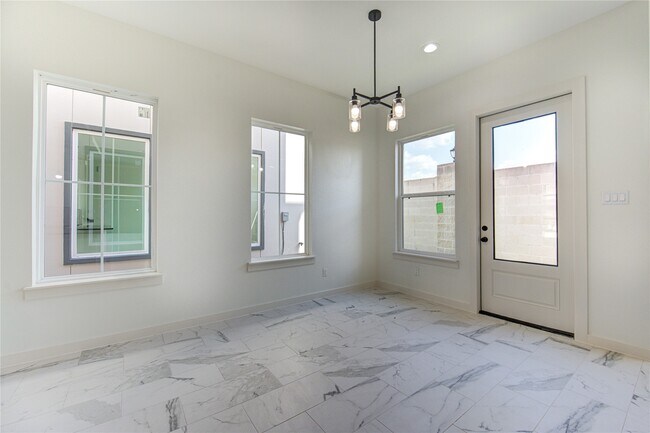 Photo - 2914 El Fenice Ln