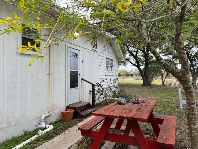 Photo - 19077 Thieme Rd