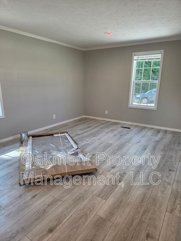 Photo - 223 Plum Dr