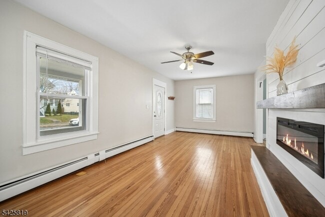 Photo - 10 Hurley Ave