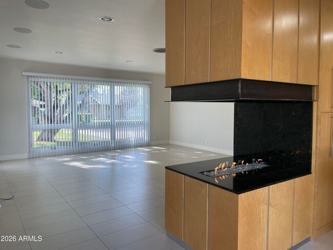 Photo - 1942 E Marshall Ave