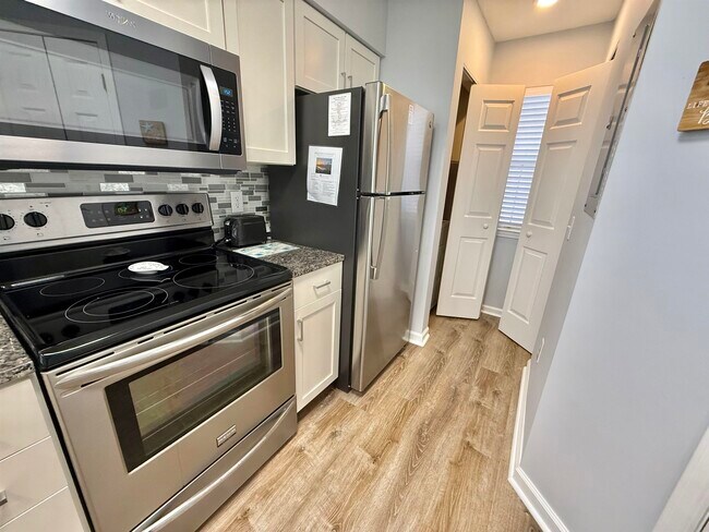 Photo - 619 Waterway Village Blvd