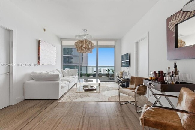 Photo - 900 Biscayne Blvd Unidad 4308