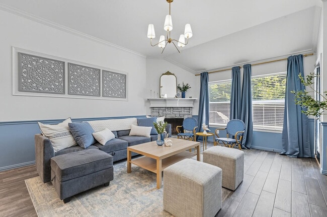 Photo - 2402 Blue Holly Dr Unidad ID1019580P