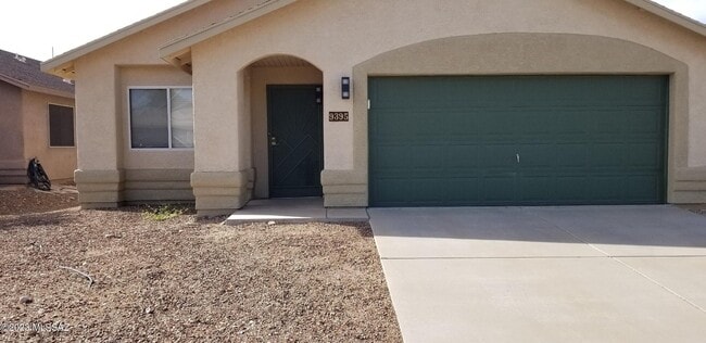 Building Photo - 9395 E Lochnay Ln