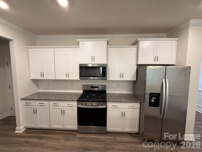 Photo - 7868 Iron Rd