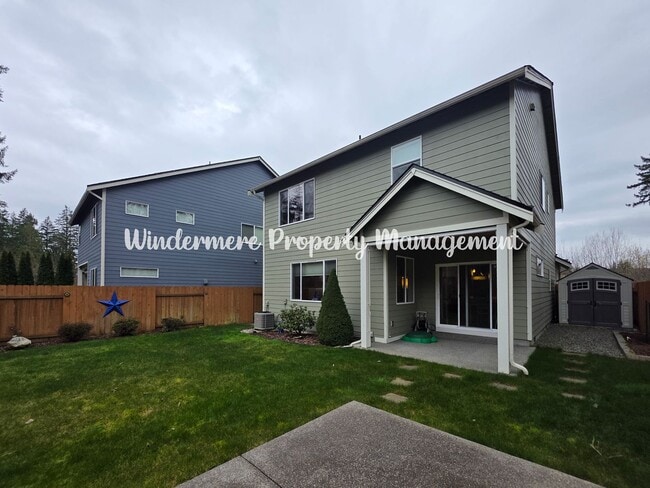 Photo - Gorgeous, Spacious 4 bed Home, CK Schools, LARGE fully fenced yard - A/C, close to trails and more!