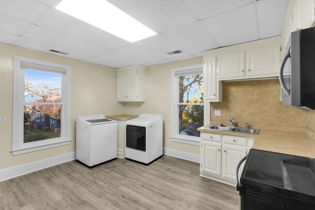 Photo - 1110 N Pasteur St