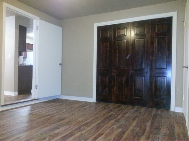 Bedroom - 2654 N Foothill Road