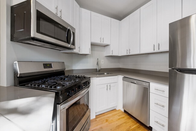 Photo - 1437 Superior-2F Unit 2F