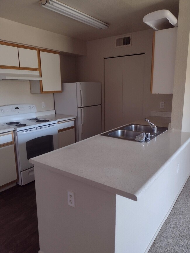 Knolls at Green Valley Restrictions Apartments Cameron Park