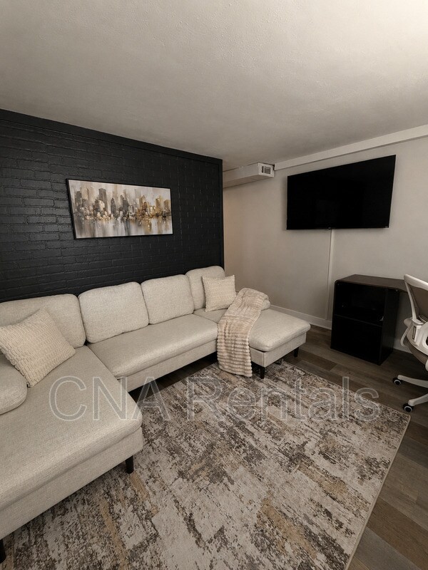 539 Paines Ave NW Unit 1 & #3