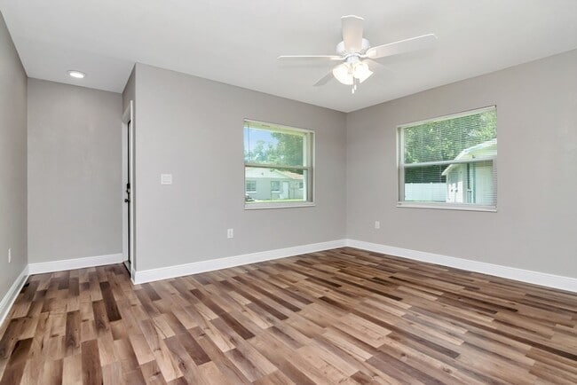 Photo - 3/2 Duplex in Bradenton