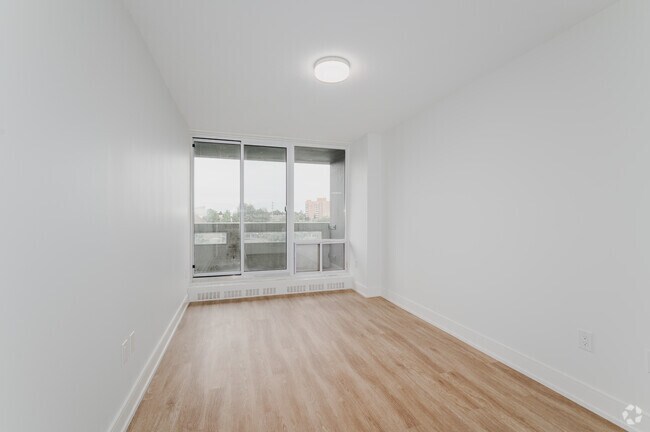 2BR, 1BA - Primary Bedroom
