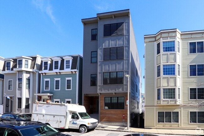 Building Photo - 27 Vinton St Unit 1 Rental