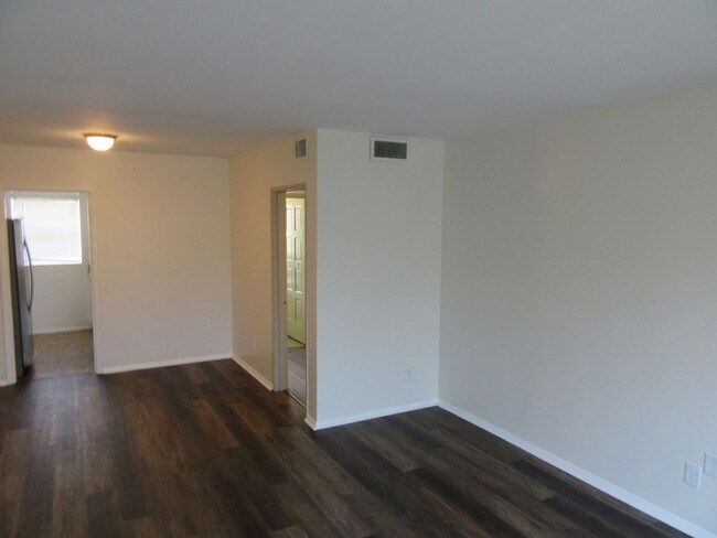 Photo - 809 Cherry St Unidad 809 Cherry St. #8