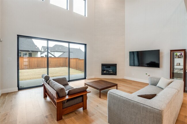 Photo - 3712 Connie Ln