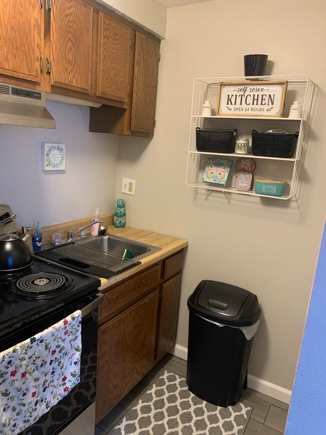 Photo - Washington Court Apartments